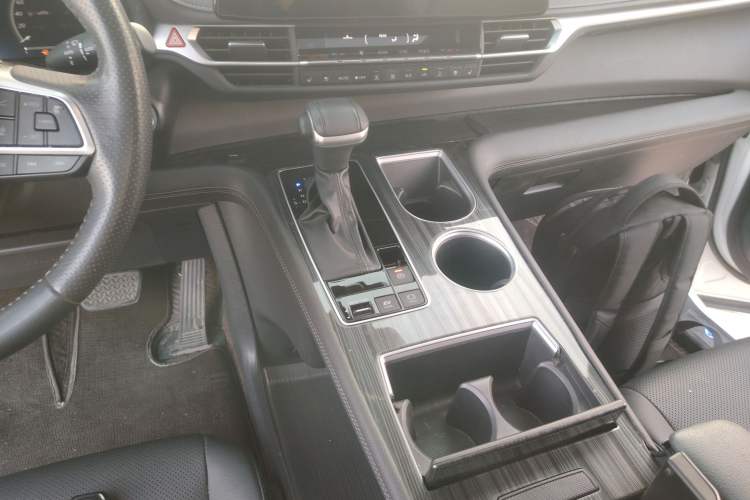 Used Toyota Sienna 2021 2.5L Hybrid Ultimate Edition