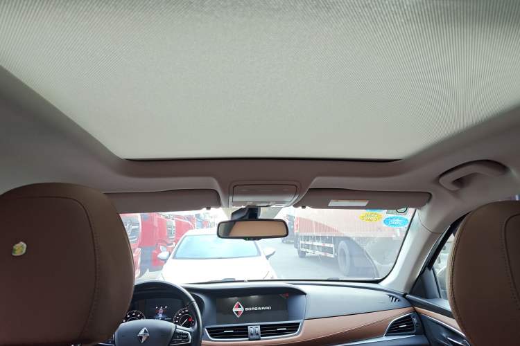 Used BORGWARD BX7 2016 28T Two-Wheel Drive Luxury Version 5 Seats
