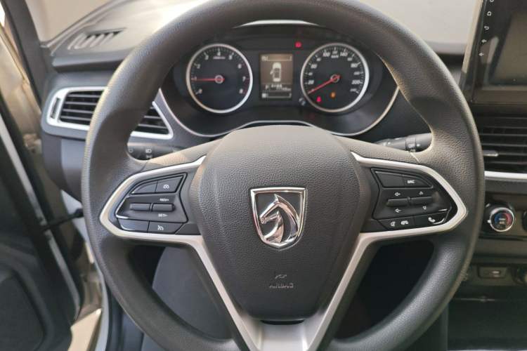 Used Baojun 730 2019 1.5T CVT Fashion Model 7 Seats China VI Emission Standard