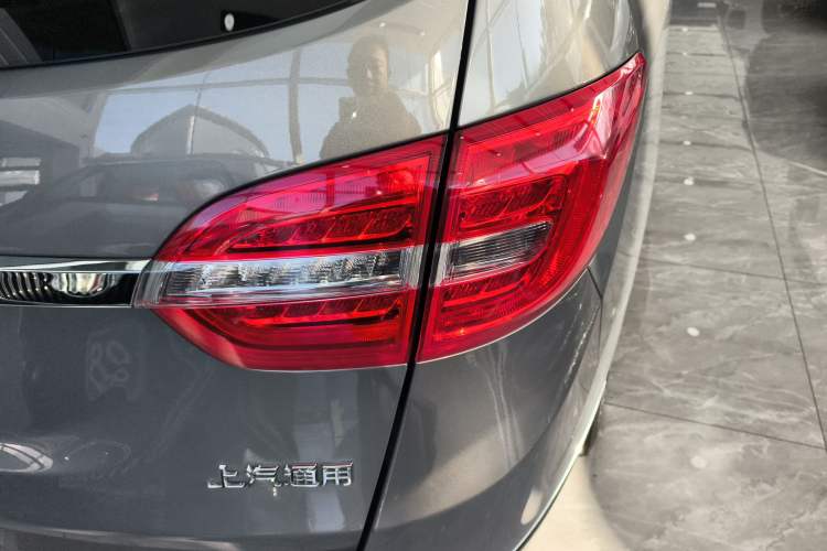 Used Buick GL8 2018 28T Luxury Model China VI Standard