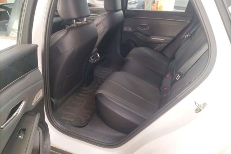 Used BYD Qin L 2025 DM-i Smart Drive 120KM Superior Model