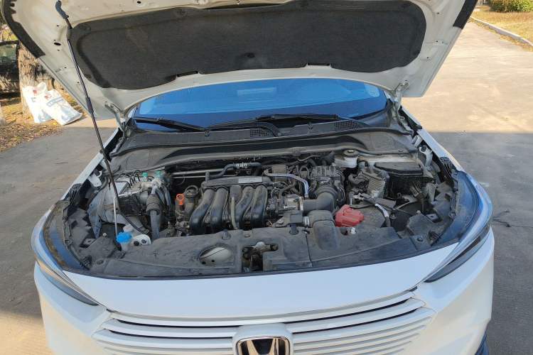 Used Honda Vezel 2023 1.5L CVT Elite Edition
