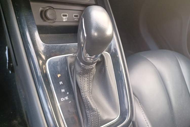 Used Roewe i5 2020 1.5L Automatic 4G Connect Luxury Flagship Edition
