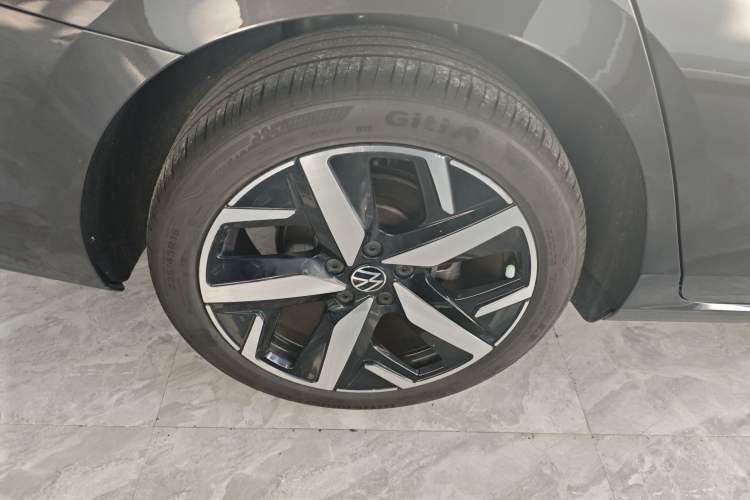 Used Volkswagen Lamando 2025 Lavida L 280TSI DSG Cool & Spicy PLUS Edition
