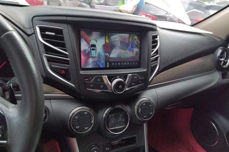 Used BYD Song 2017 Gaishi Upgrade Edition 1.5TI Manual Elite Model
