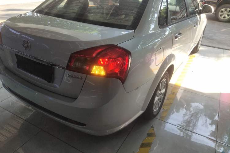 Used Buick Excelle 2013 1.5L Automatic Classic Model
