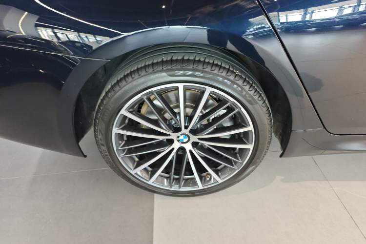 Used BMW 5 Series 2023 530Li Leading Model M Sport Package
