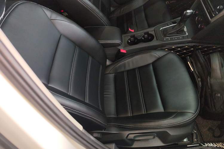 Used Volkswagen Lamando 2019 230TSI DSG Fashion Edition China VI
