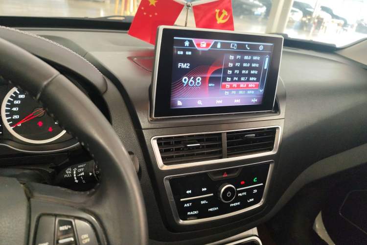 Used Bestune X40 2019 1.6L Manual Luxury Model China VI Standard