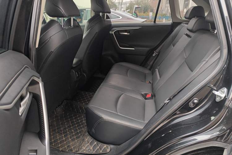 Used Toyota Wildlander 2023 2.0L CVT Two-Wheel Drive Urban Edition
