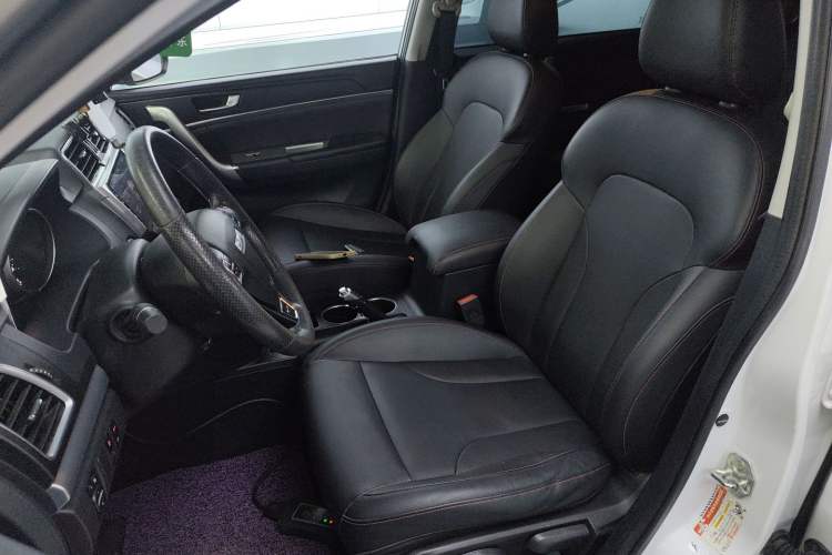 Used Haval M6 2019 1.5T DCT Two-Wheel Drive Value Edition China VI Standard
