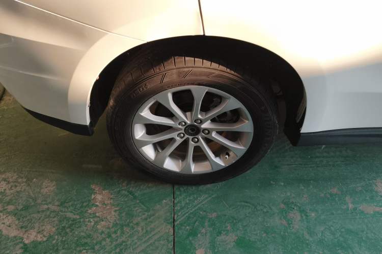 Used Haval H2 2017 Red-Label 1.5T Manual Two-Wheel Drive Luxury Model
