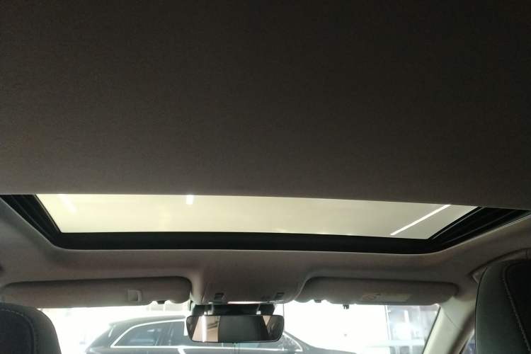 Used Lexus ES 2015 300h Comfort Edition
