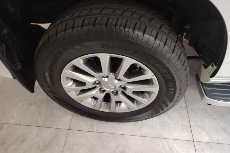 Used Toyota Prado 2018 3.5L Automatic TX-L with Rear-Mounted Spare Tire
