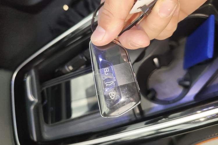 Used Volkswagen ID.6 CROZZ 2022 Long-Range PRO Edition
