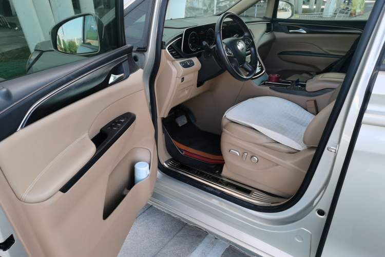 Used Buick GL8 2020 ES Land Cruiser 653T Luxury Edition
