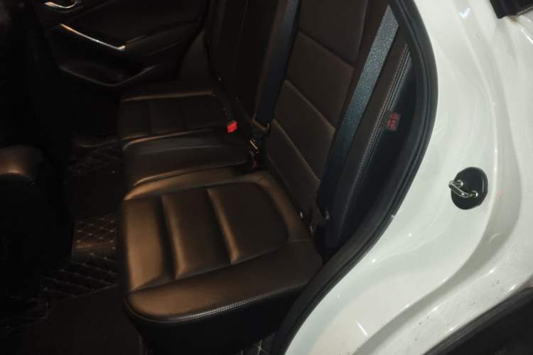 Used Mazda CX-5 2013 2.5L Automatic 4x4 Luxury Version
