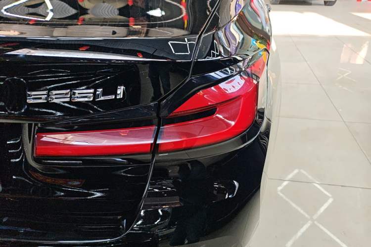 Used BMW 5 Series 2022 Restyled 525Li Luxury Package
