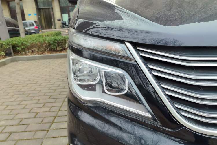 Used FORTHING Lingzhi 2020 M5L 1.6L Base Model 9 Seats
