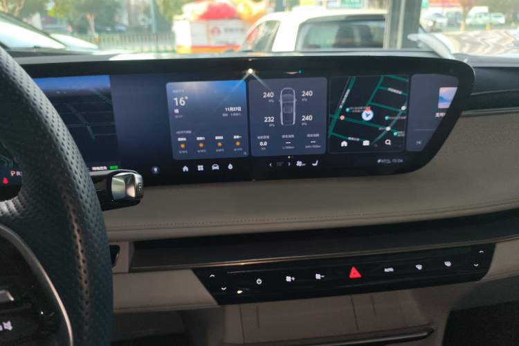 Used Buick GL8 New Energy 2024 Lu Zun Luxury Edition 7-Seater
