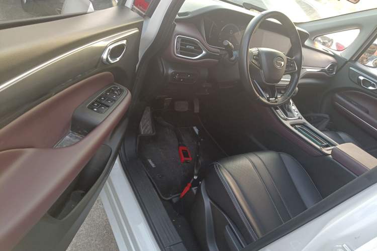 Used GAC Trumpchi M6 2021 PRO 270T DCT Luxury Edition
