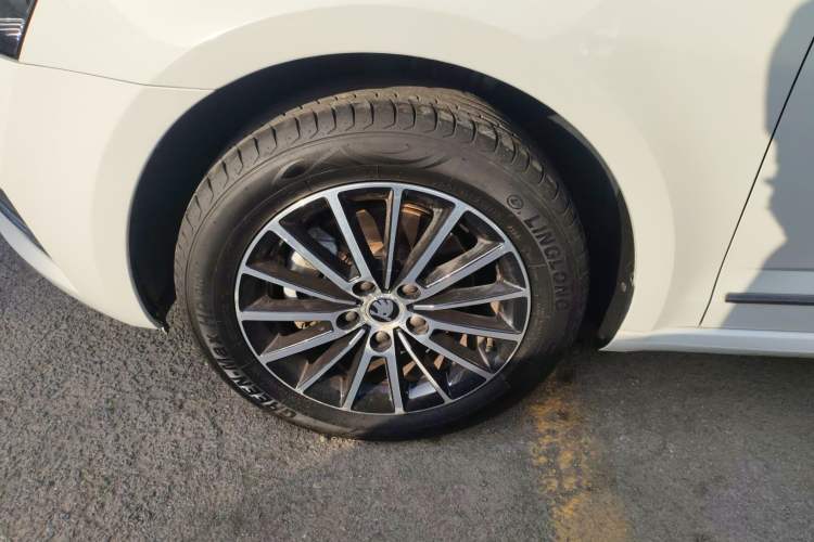 Used Skoda Octavia 2019 TSI230 DSG SmartDrive Luxury Edition China VI