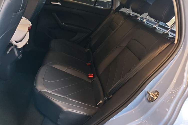 Used Volkswagen Tharu 2025 NewRui 300TSI Prestige Edition
