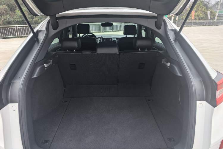 Used Honda UR-V 2017 240TURBO Two-Wheel Drive Luxury Edition China V