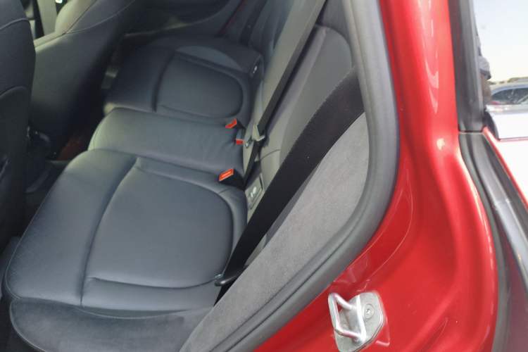 Used  Clubman 2022 Facelift 1.5T COOPER Connoisseur
