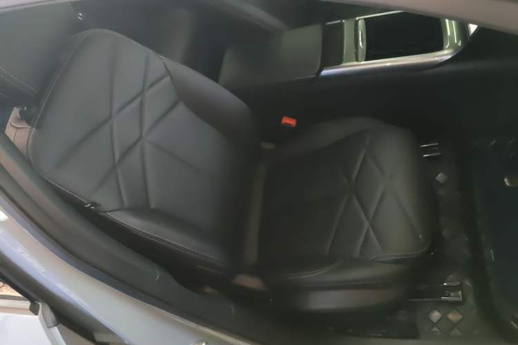 Used  L6 2024 125km PLUS Dragon Edition
