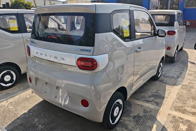 Used Wuling Hongguang MINIEV 2024 3rd Generation 215km Youth Edition
