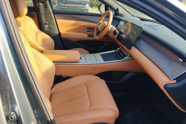 Used BYD Han L 2025 DM-p Four-Wheel-Drive LiDAR Flagship Model
