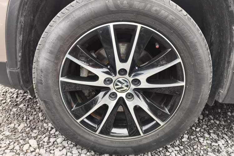 Used Volkswagen Tiguan 2015 1.8TSI Automatic All-Wheel-Drive Luxury Model