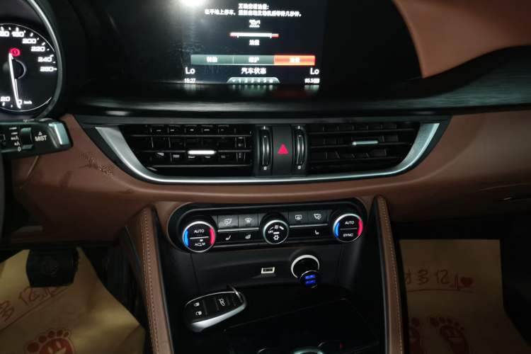 Used Alfa Romeo Stelvio 2017 2.0T 200HP Elite Edition
