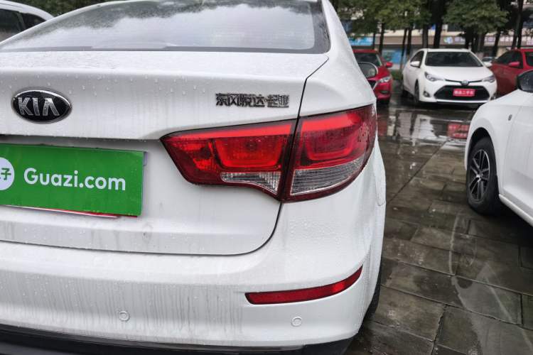 Used Kia K2 2015 Sedan 1.4L Automatic GLS
