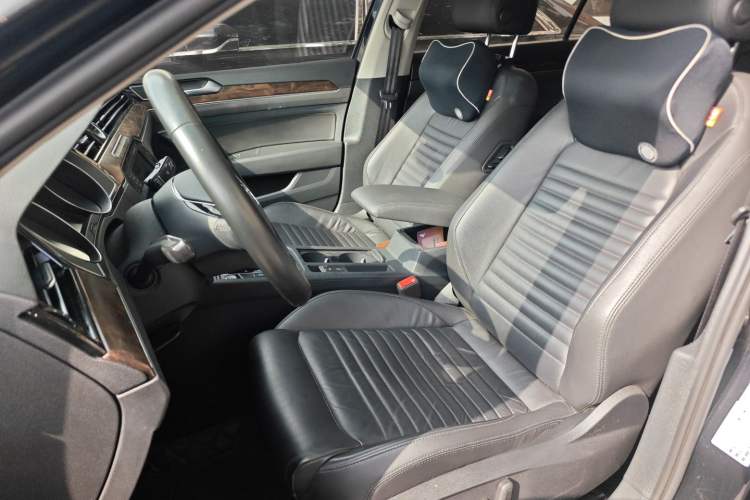 Used Volkswagen Magotan 2019 330TSI DSG Luxury Model China V Standard