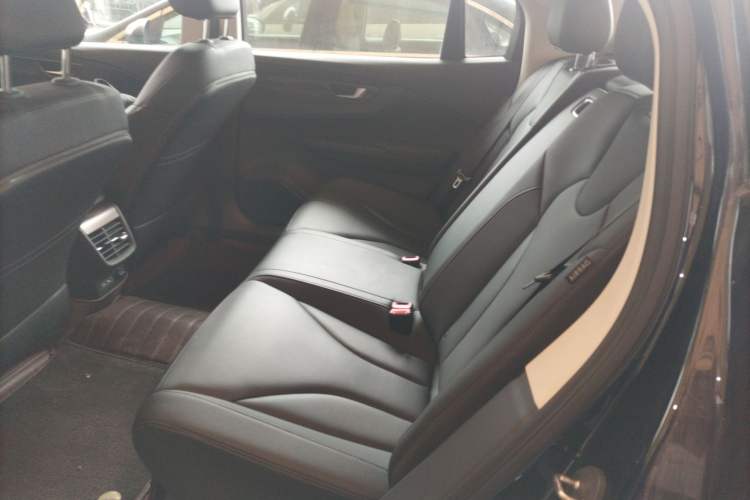 Used Hongqi E-QM5 2023 Revised Version Basic Travel Edition
