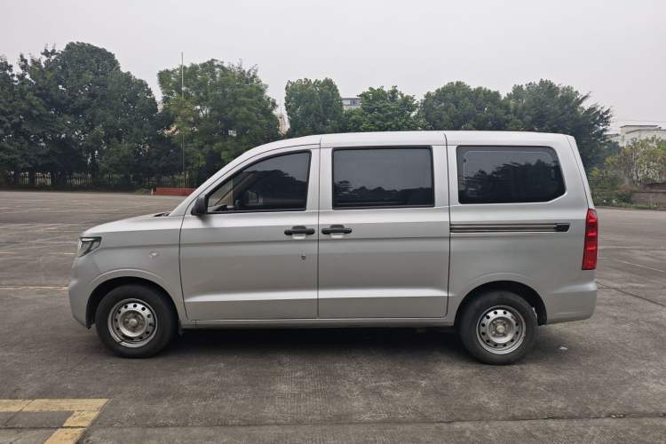Used Wuling Hongguang V 2022 1.5L Jingqu Edition Electric-Assist LAR
