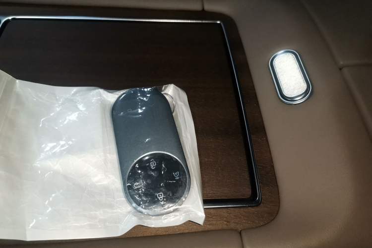 Used Hima AITO M9 2024 Range-Extended Max Edition 42 kWh 5-Seater Version
