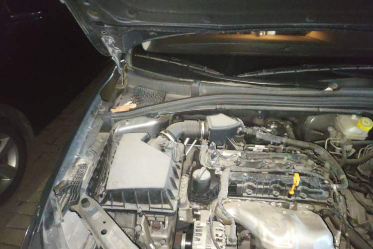 Used Roewe i5 2021 1.5L CVT Black Gold Edition
