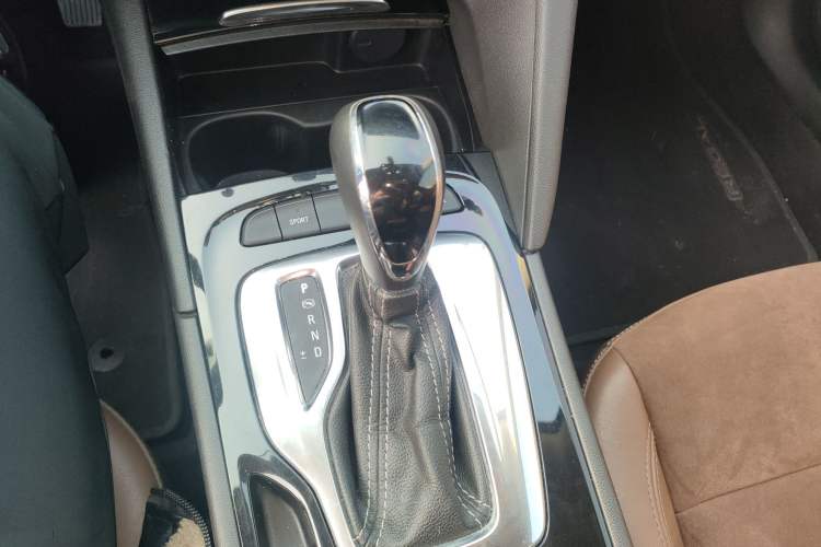 Used Buick Regal 2019 20T Elite Version China VI Standard