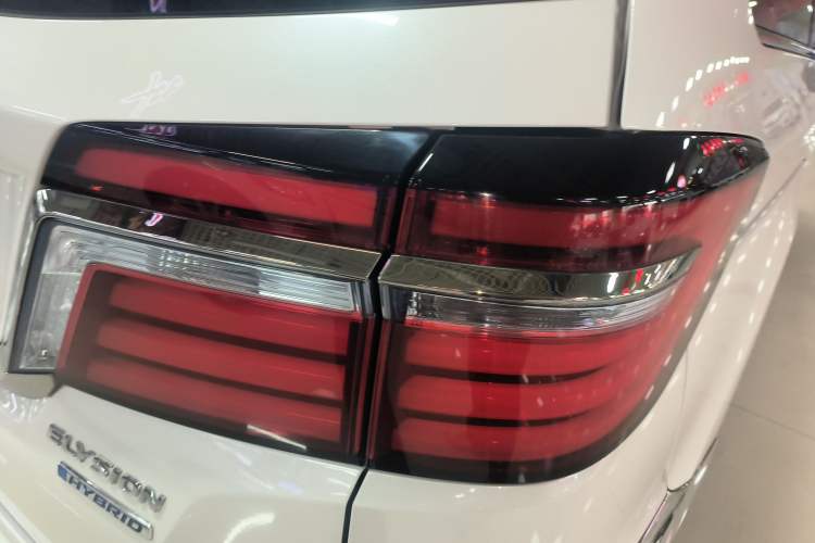 Used Honda Elysion 2019 2.0L Hybrid Luxury Edition
