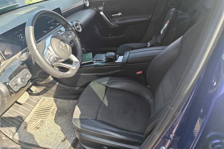 Used Mercedes-Benz A-Class 2020 Restyled A 200 L Sport Sedan Fashion Version
