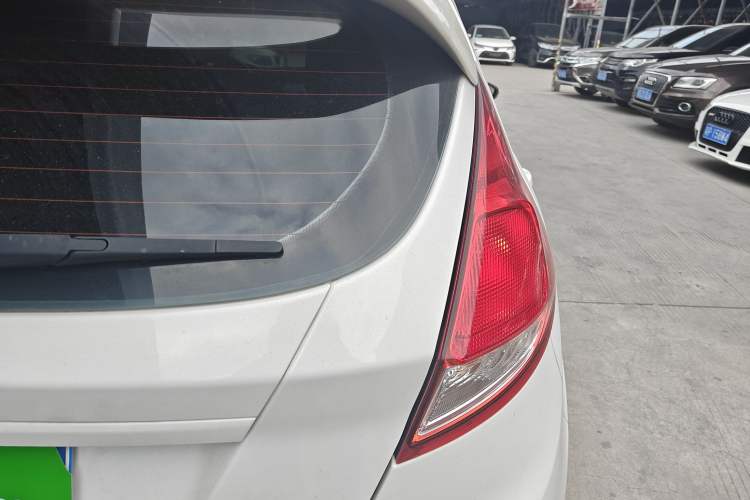 Used Ford Fiesta 2013 Hatchback 1.5L Automatic Fashion Edition