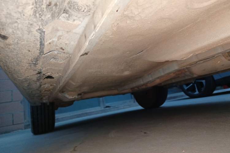 Used Haval H1 2016 Blue Label 1.5L AMT Luxury Model
