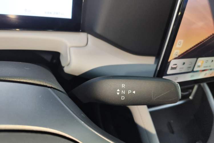 Used BYD Yuan UP 2025 Intelligent Driving Version 401 km Beyond-Range Edition