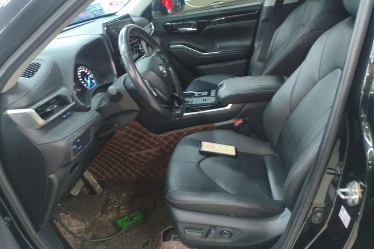 Used Toyota Highlander 2022 Dual-Engine 2.5L Four-Wheel Drive Prestige Version 7 Seats