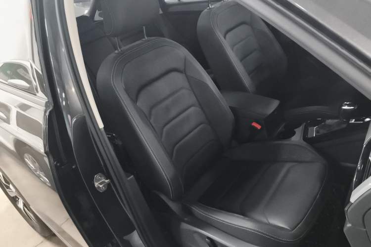 Used Volkswagen Tayron 2021 280TSI Two-Wheel Drive Luxury Smart Connectivity Version
