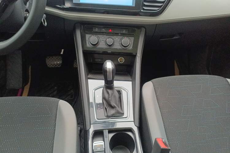 Used Jetta VS7 2022 280TSI Automatic Trend Edition
