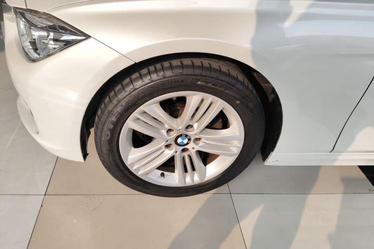Used BMW 3 Series 2016 320Li Fashion Model
